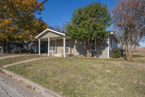 505 Perry Avenue Waxahachie TX 75165