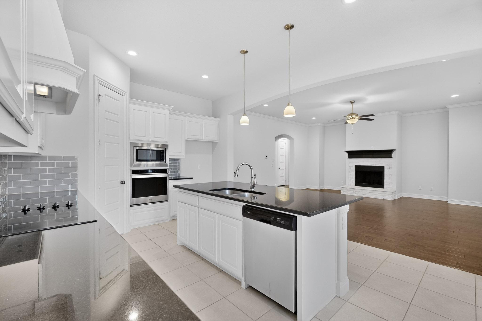 805 Rustic Trail Midlothian TX 76065
