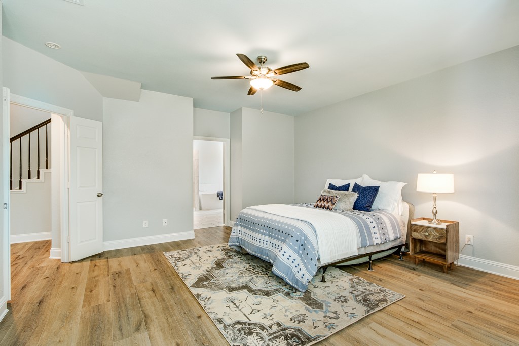 2813 Mesa Court Hurst TX 76054