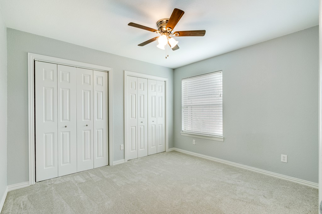 2813 Mesa Court Hurst TX 76054