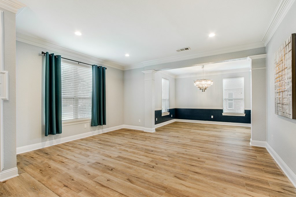 2813 Mesa Court Hurst TX 76054