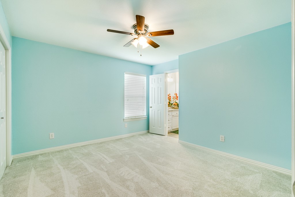 2813 Mesa Court Hurst TX 76054
