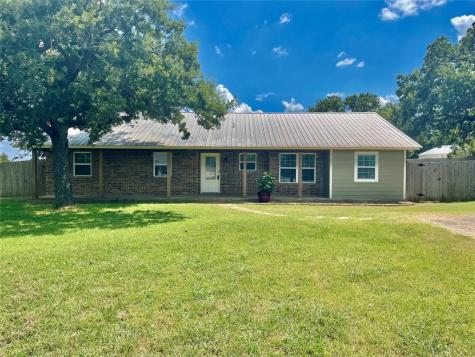 1951 J E Woody Road Springtown TX 76082