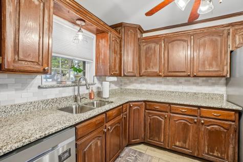 304 Woodlawn Street Krum TX 76249