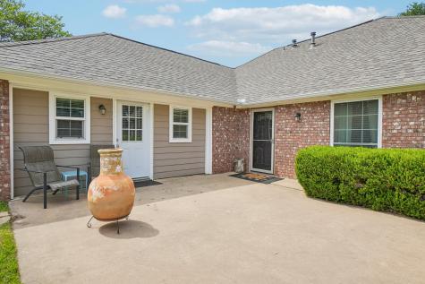 304 Woodlawn Street Krum TX 76249