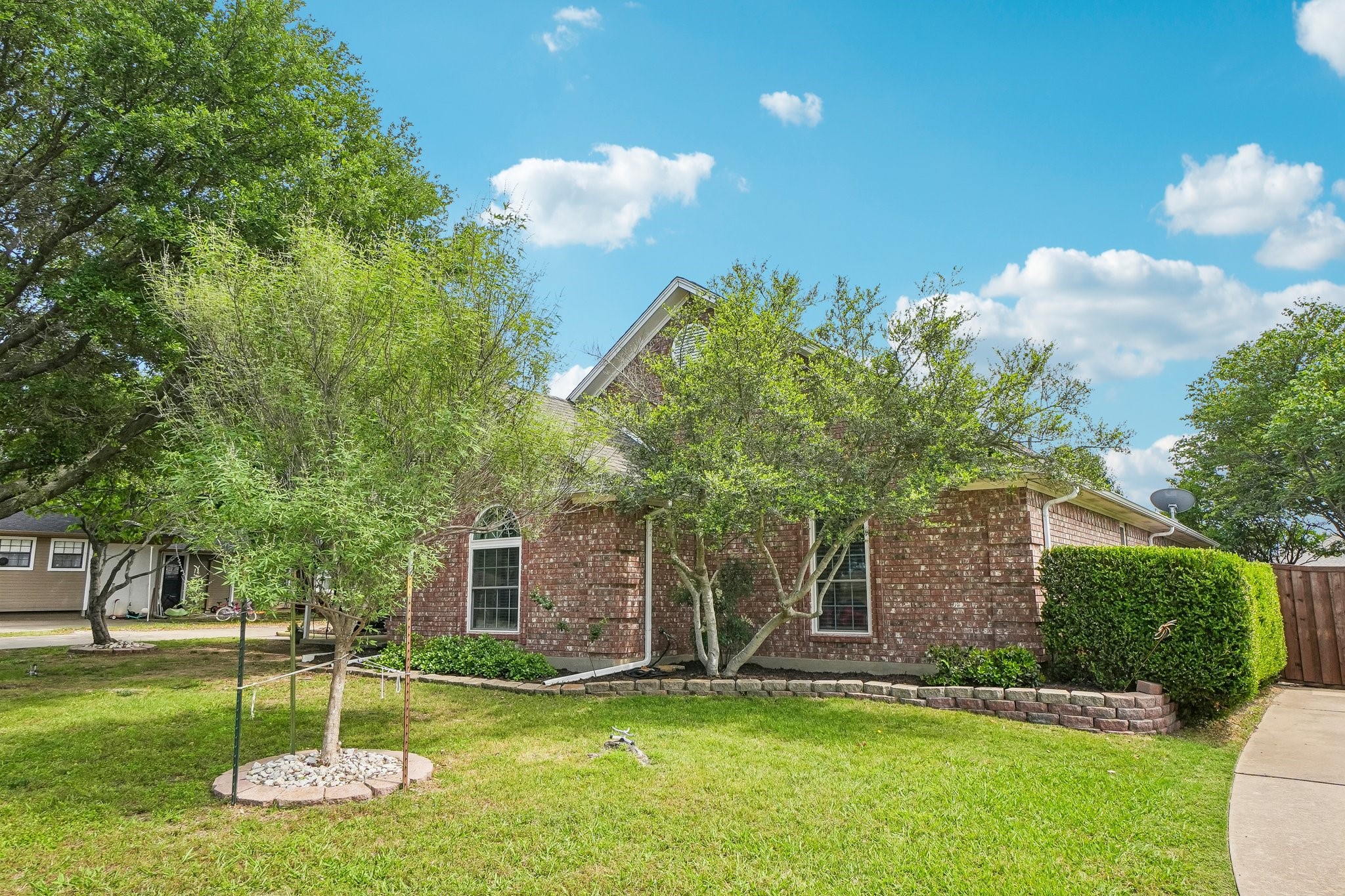304 Woodlawn Street Krum TX 76249