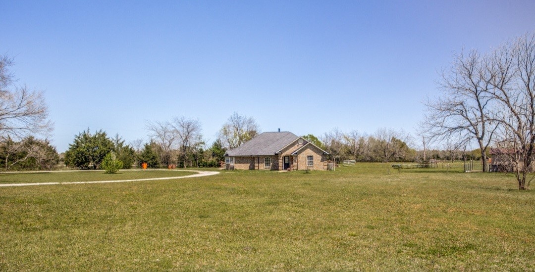 2515 County Road 1110 Farmersville TX 75442