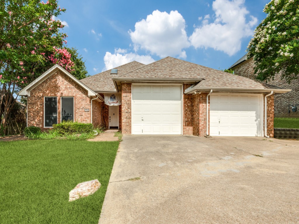 6415 Lake Bluff Drive Dallas TX 75249