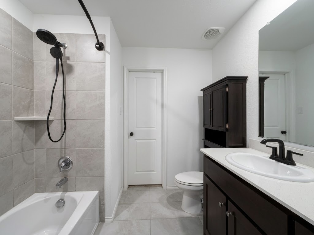 14033 Earlham Street Pilot Point TX 76258