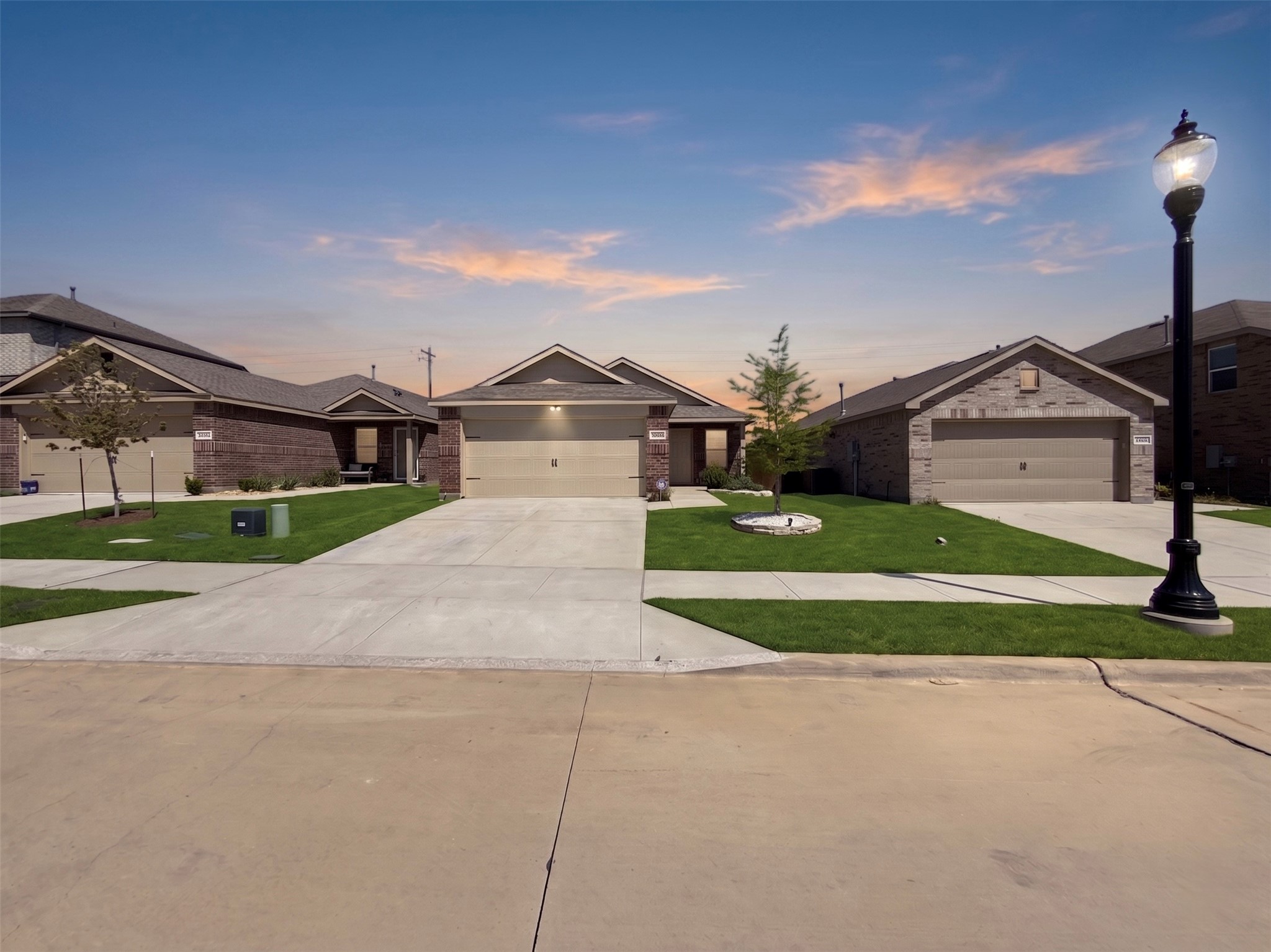 14033 Earlham Street Pilot Point TX 76258