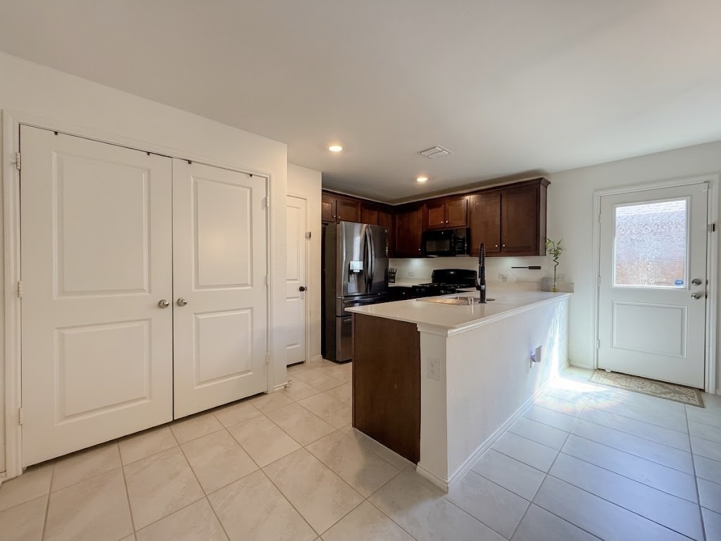 14033 Earlham Street Pilot Point TX 76258