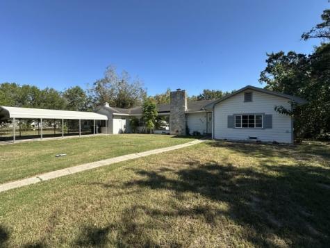 612 S East Street Edna TX 77957