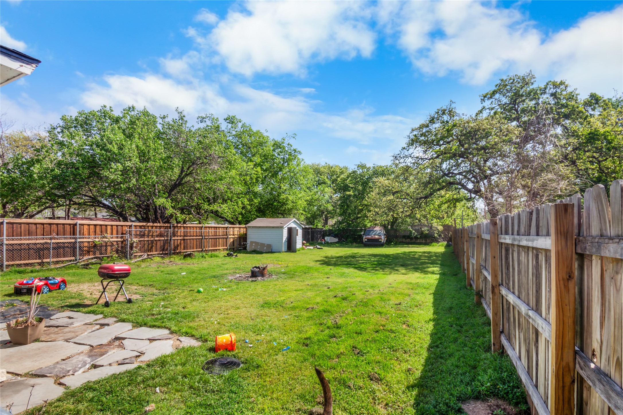 2912 Pueblo Trail Lake Worth TX 76135