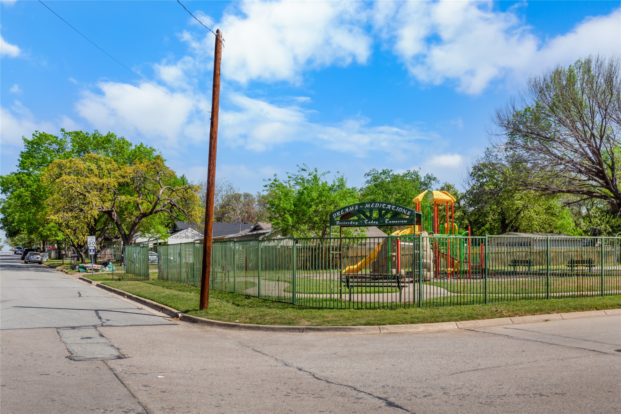 2912 Pueblo Trail Lake Worth TX 76135