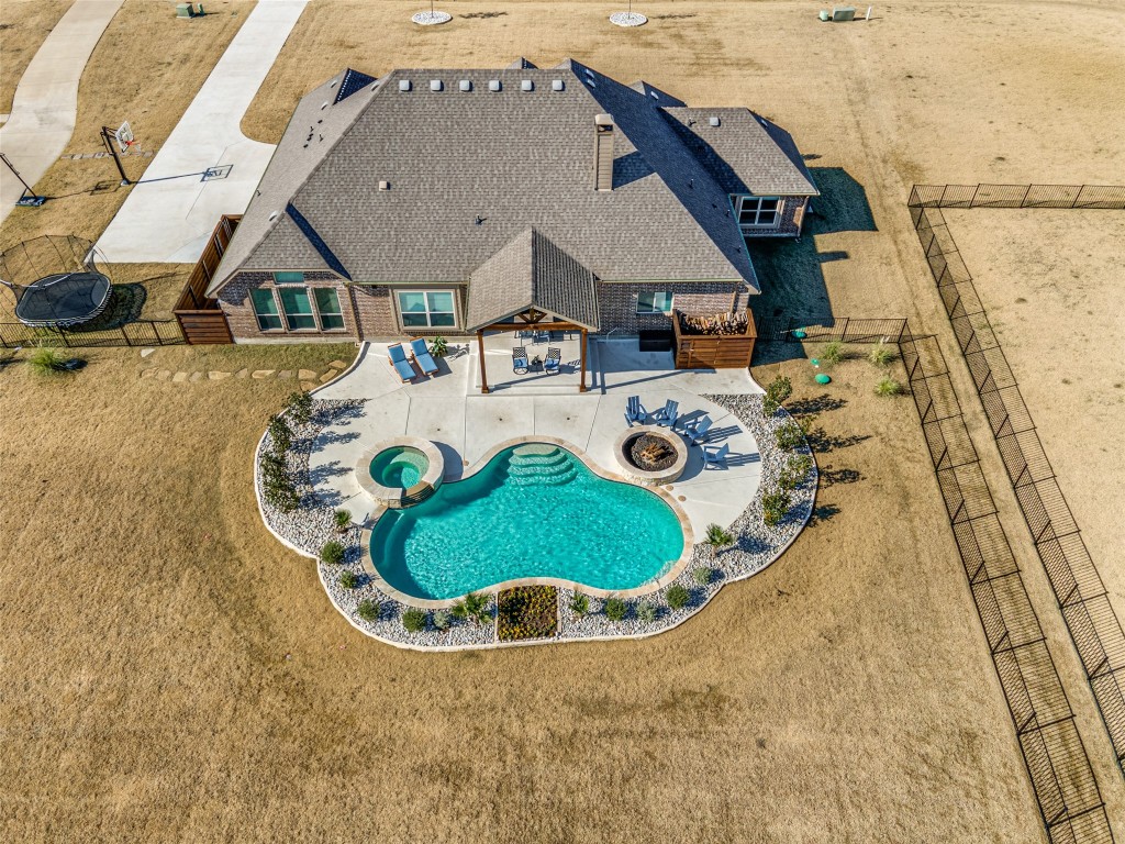 5020 Wincrest Drive Rockwall TX 75032