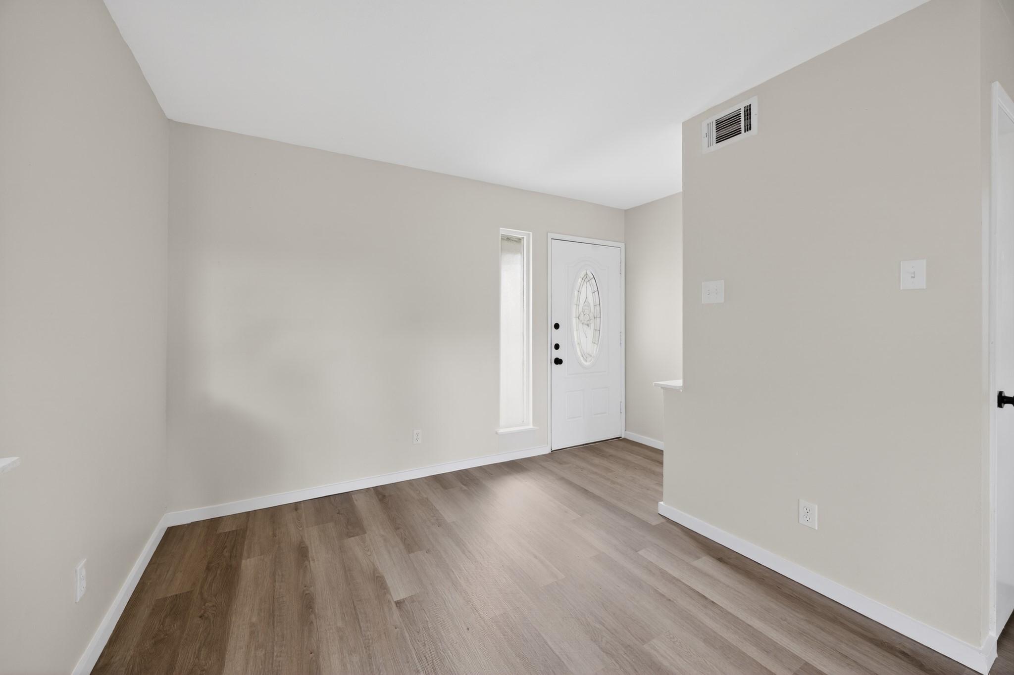 8617 Flicker Lane Dallas TX 75238