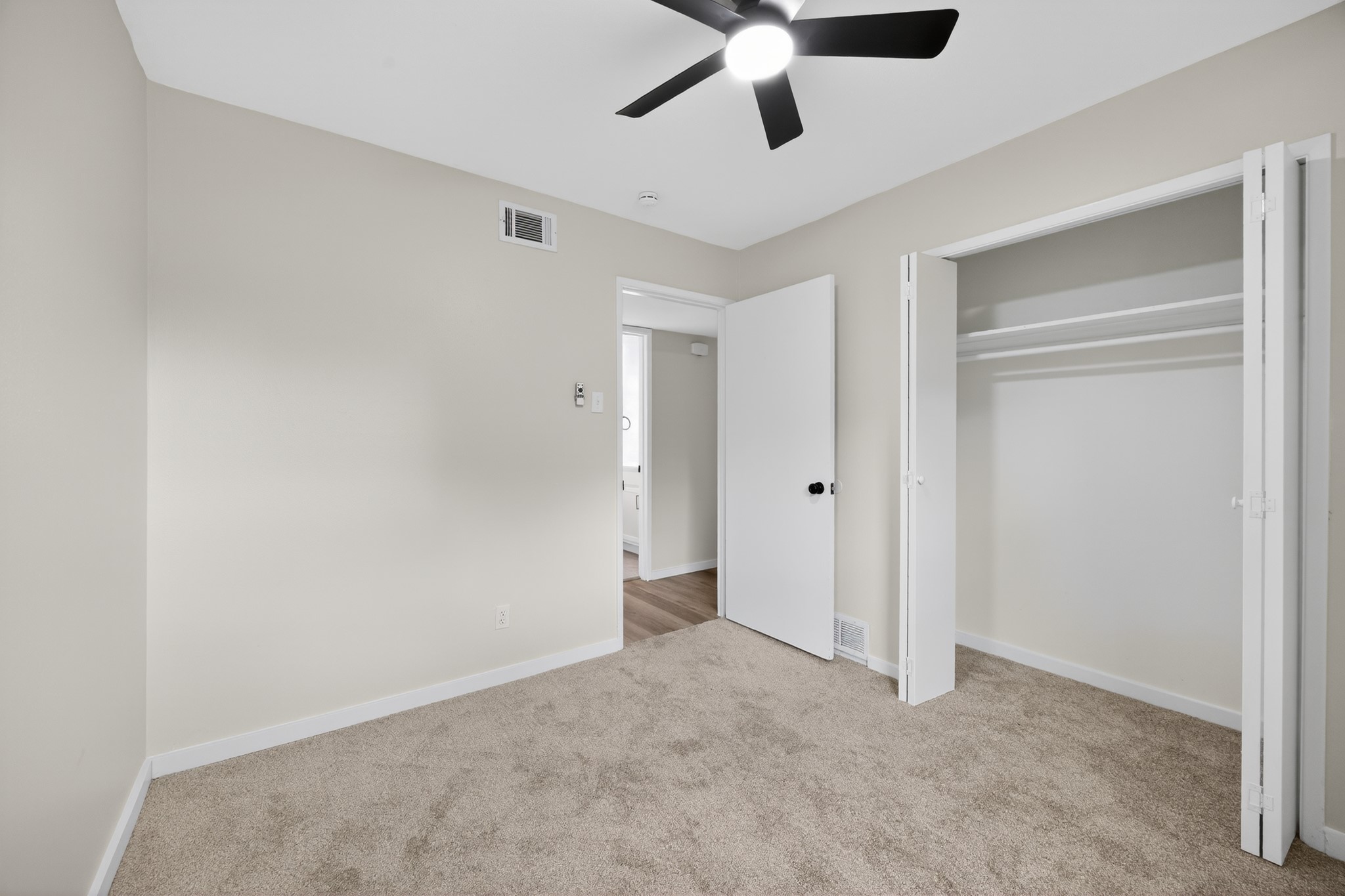 8617 Flicker Lane Dallas TX 75238