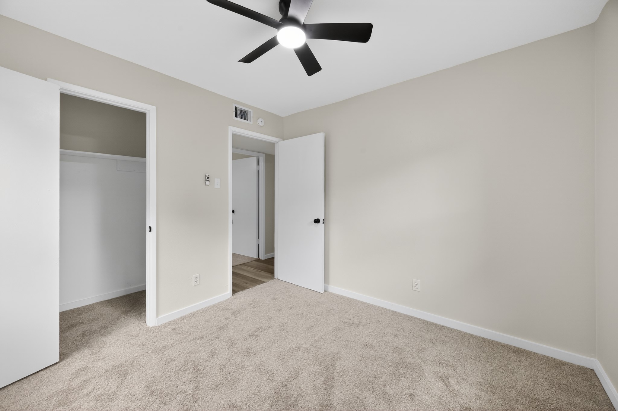 8617 Flicker Lane Dallas TX 75238