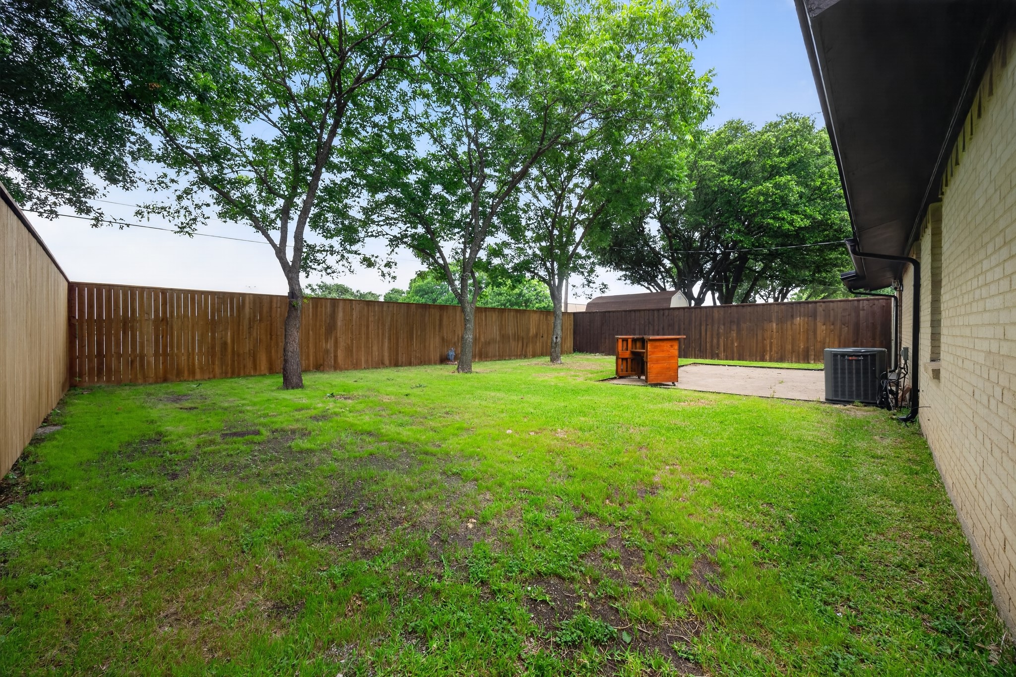 8617 Flicker Lane Dallas TX 75238