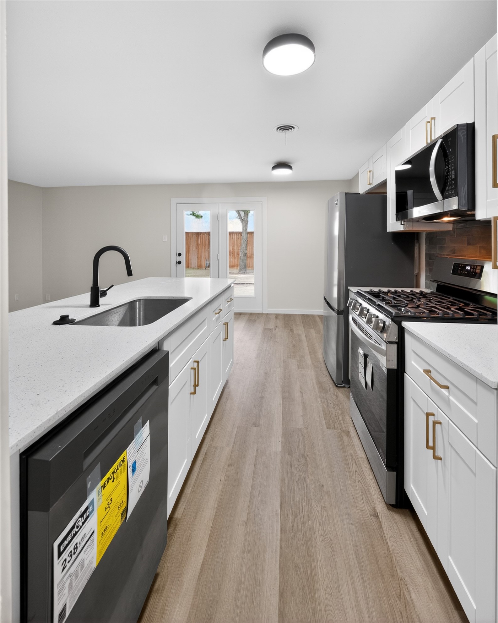 8617 Flicker Lane Dallas TX 75238
