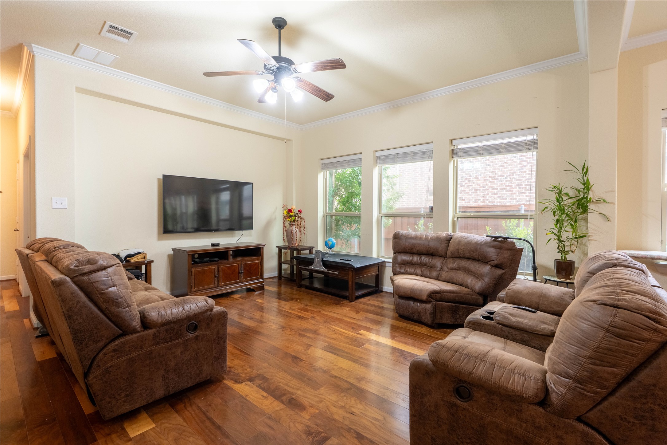 1226 Autumn Mist Way Arlington TX 76005