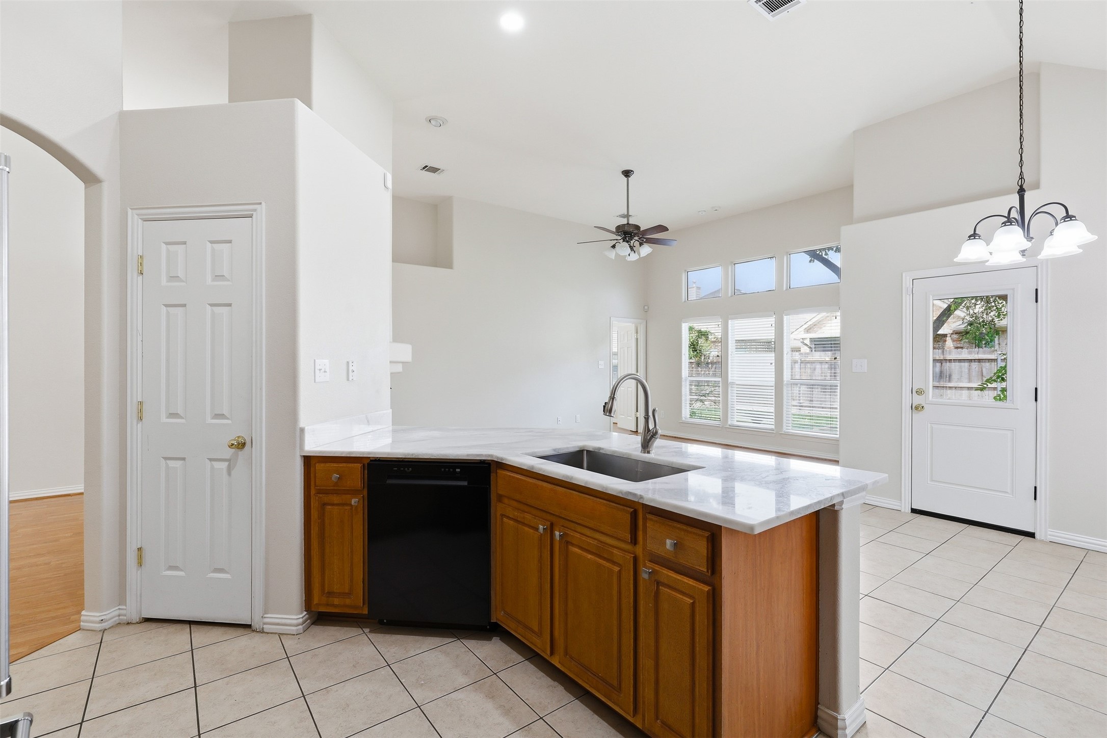 6109 Gillispie Drive Fort Worth TX 76132