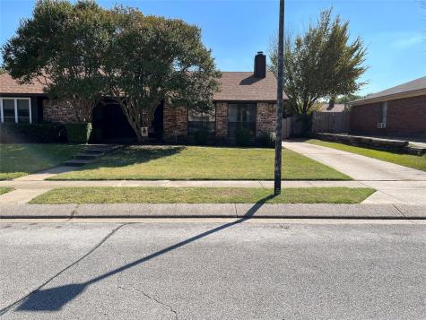 2400 Aquaduct Drive Bedford TX 76022