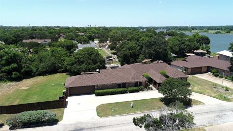 1824 N Harbor Court Granbury TX 76048