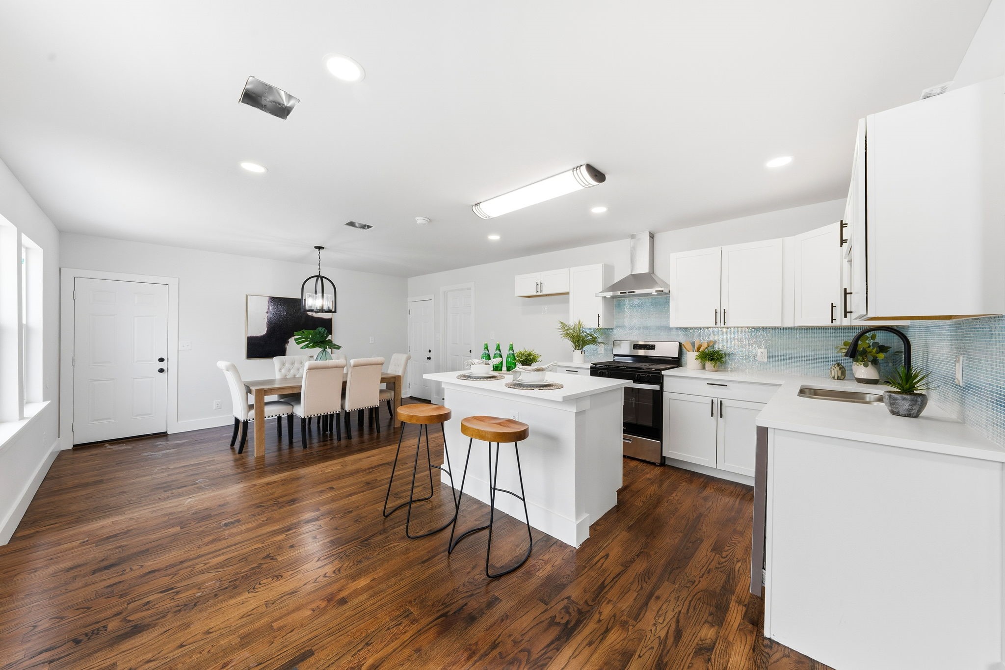 1218 Tarpley Avenue Dallas TX 75211