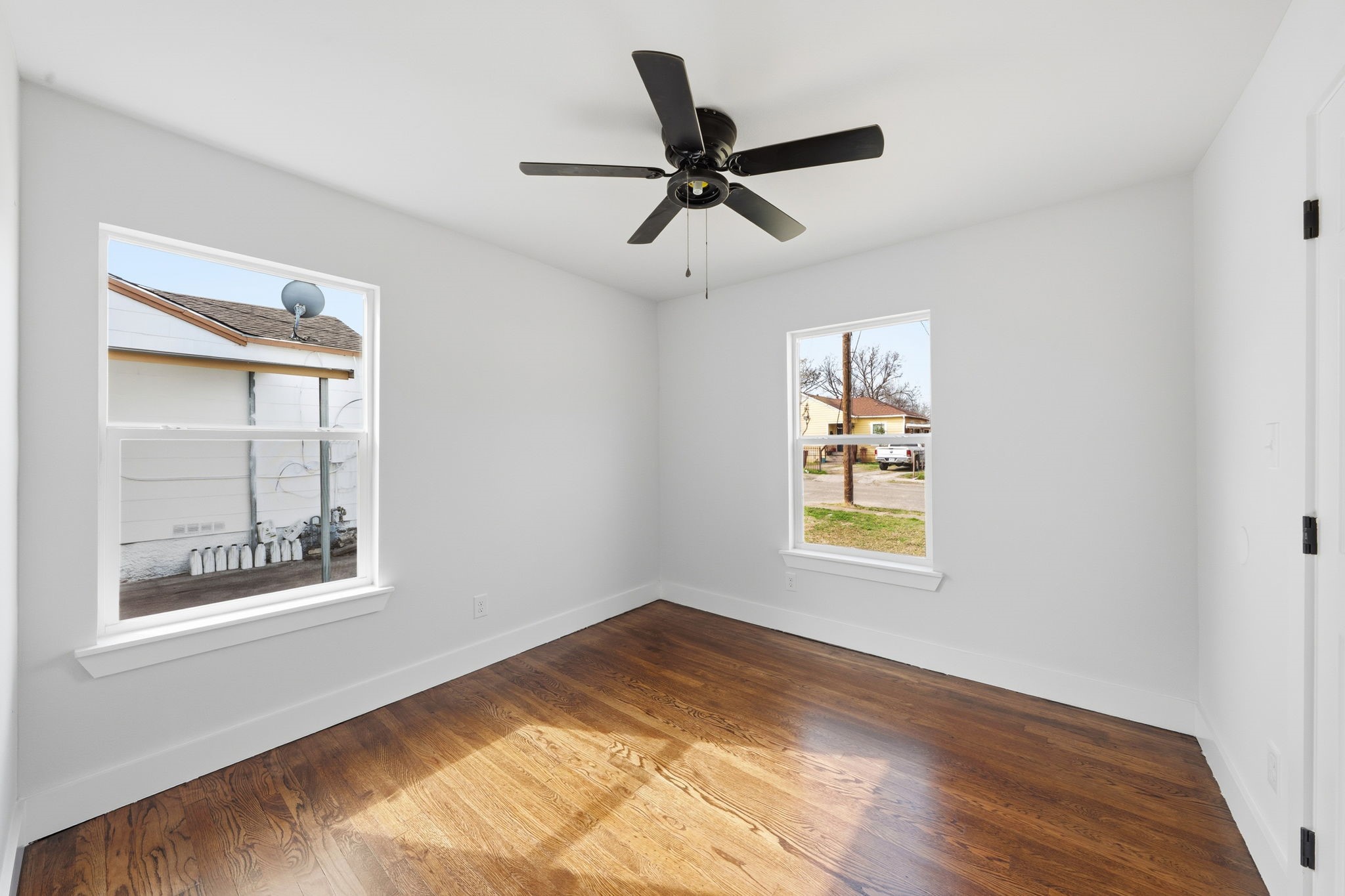 1218 Tarpley Avenue Dallas TX 75211