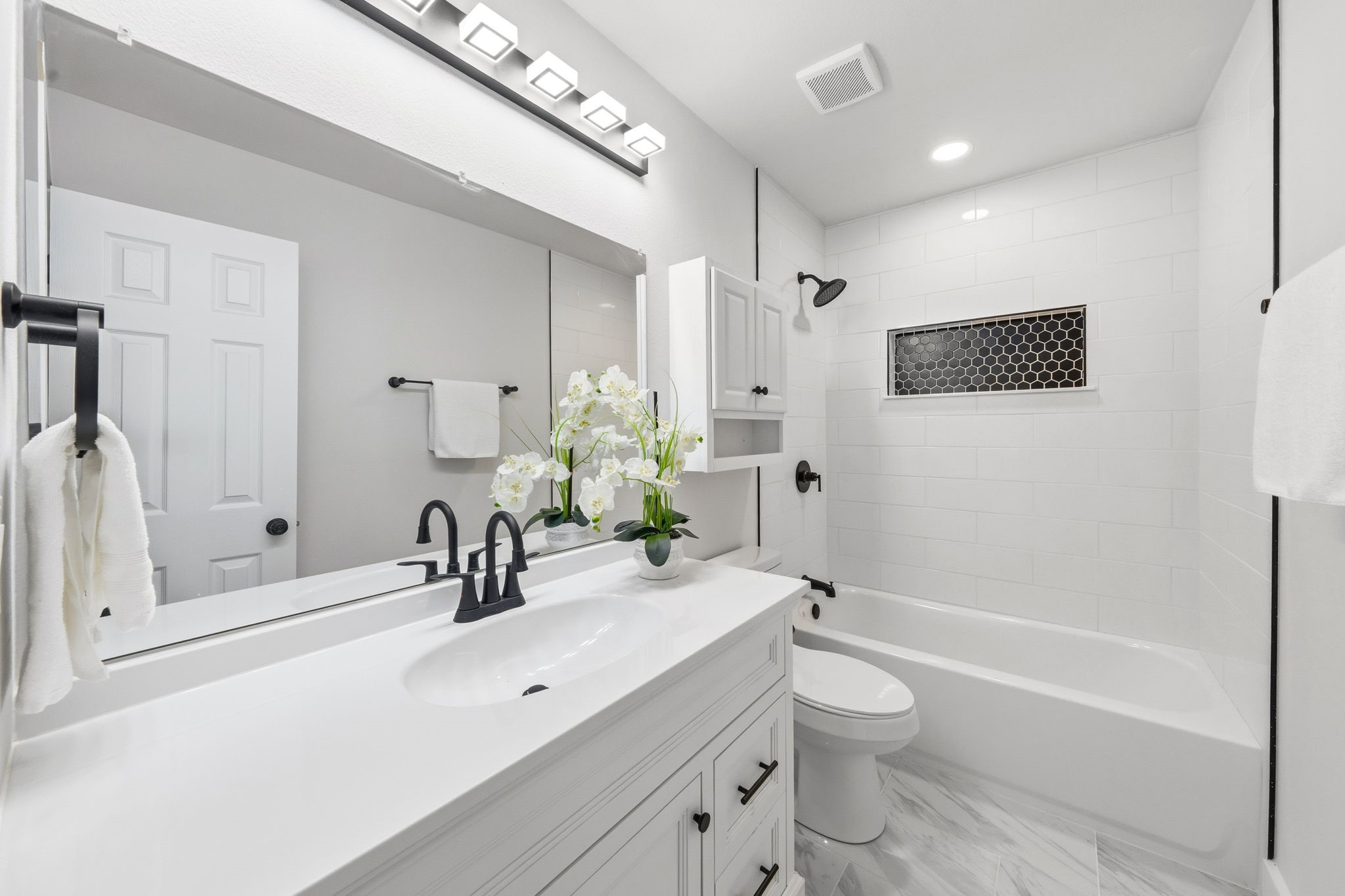 1218 Tarpley Avenue Dallas TX 75211