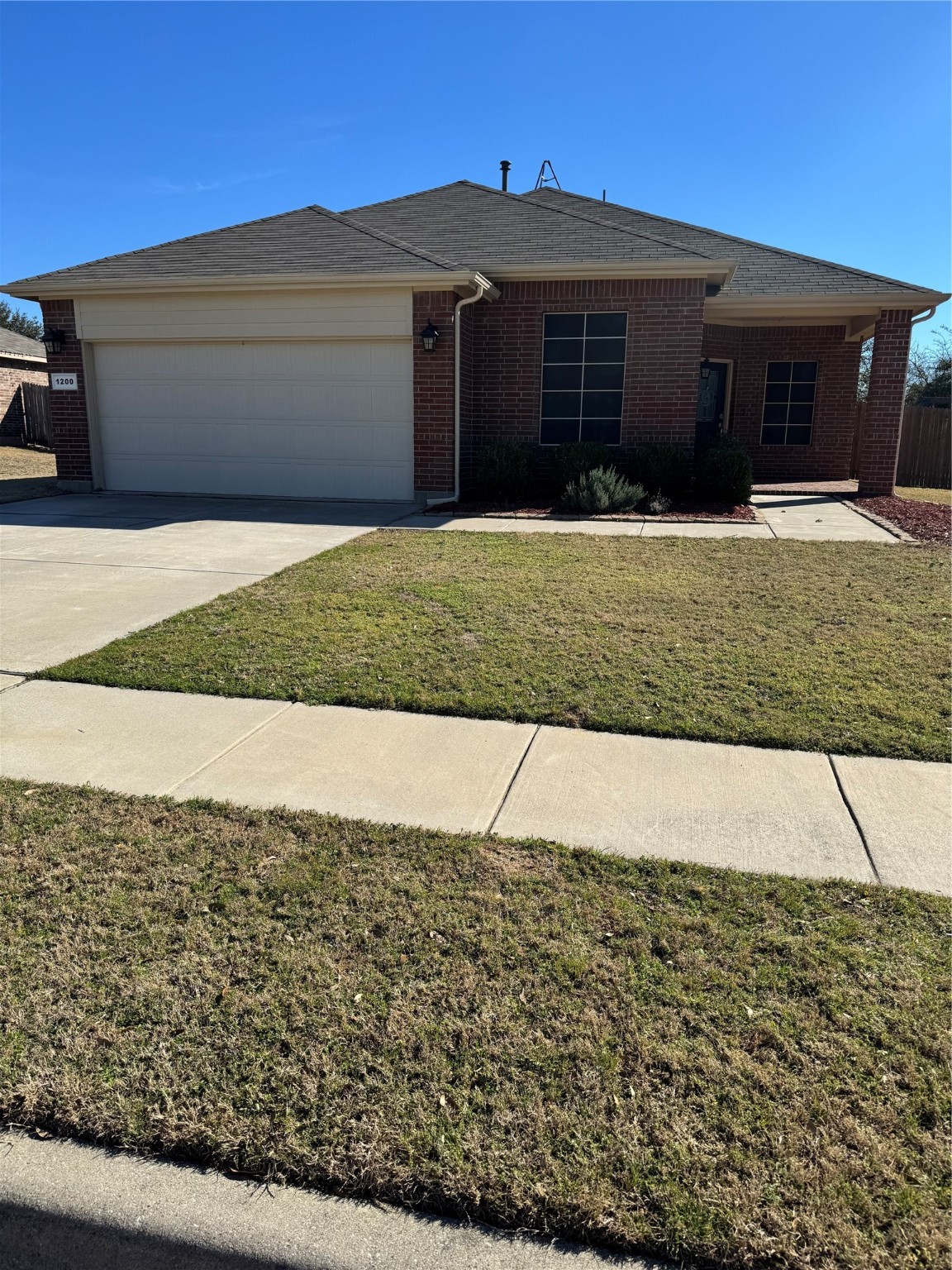 1200 Meadowlakes Drive Azle TX 76020