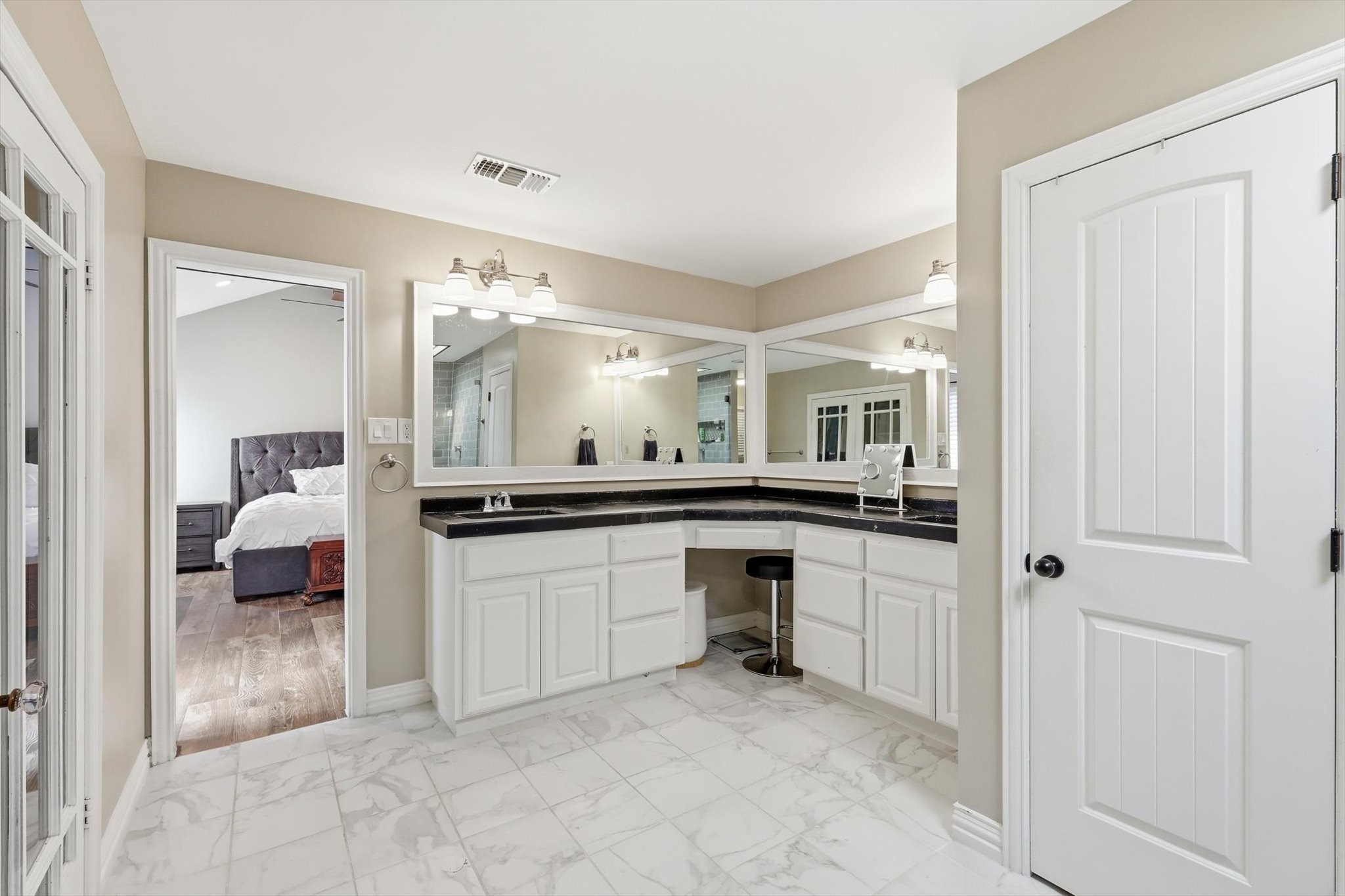 1810 Apache Trail Mesquite TX 75149