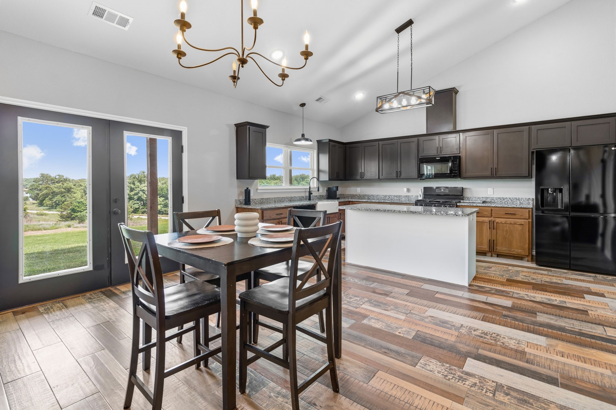 688 Sandstone Court Sunset TX 76270