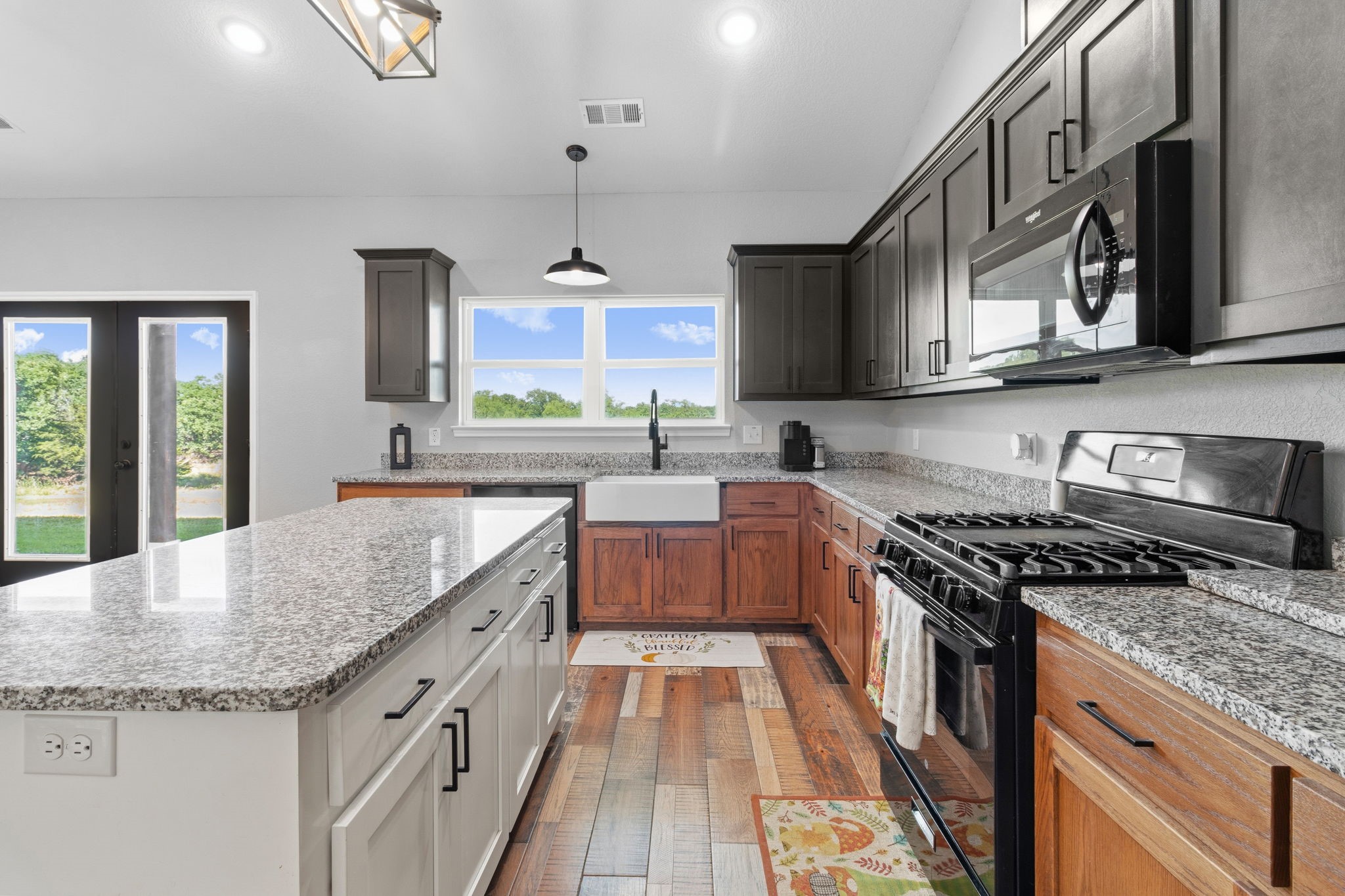688 Sandstone Court Sunset TX 76270