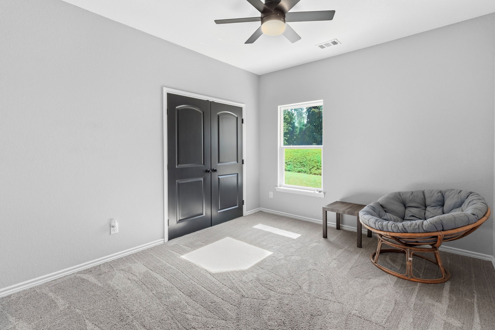 688 Sandstone Court Sunset TX 76270