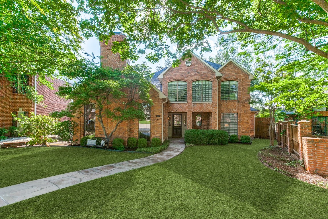 9208 Mill Hollow Drive Dallas TX 75243