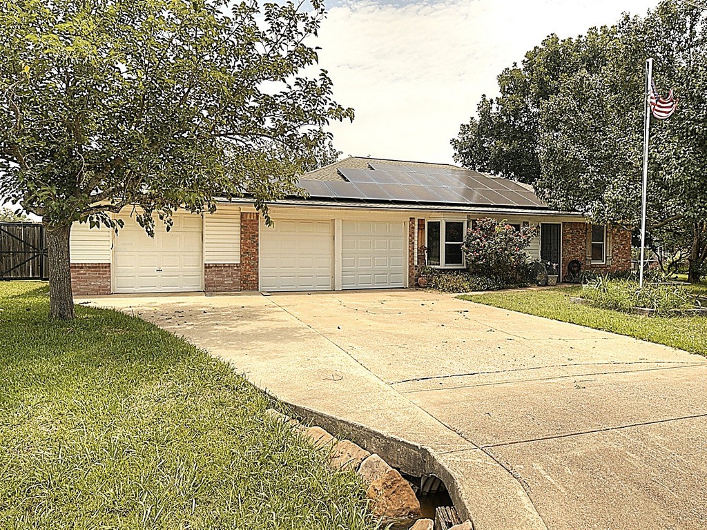 1801 Ann And Dossy Court Crowley TX 76036