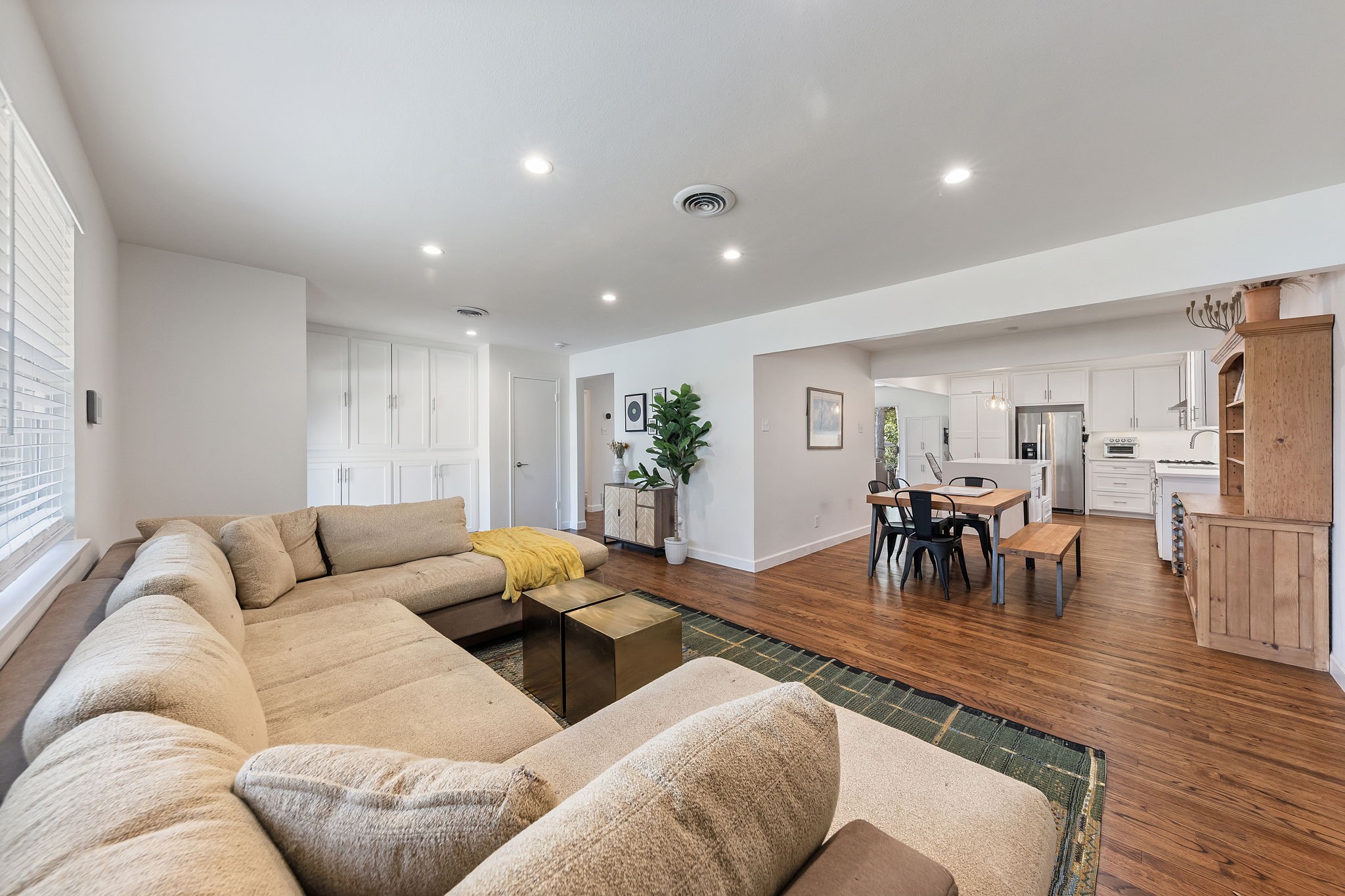 8053 Claremont Drive Dallas TX 75228