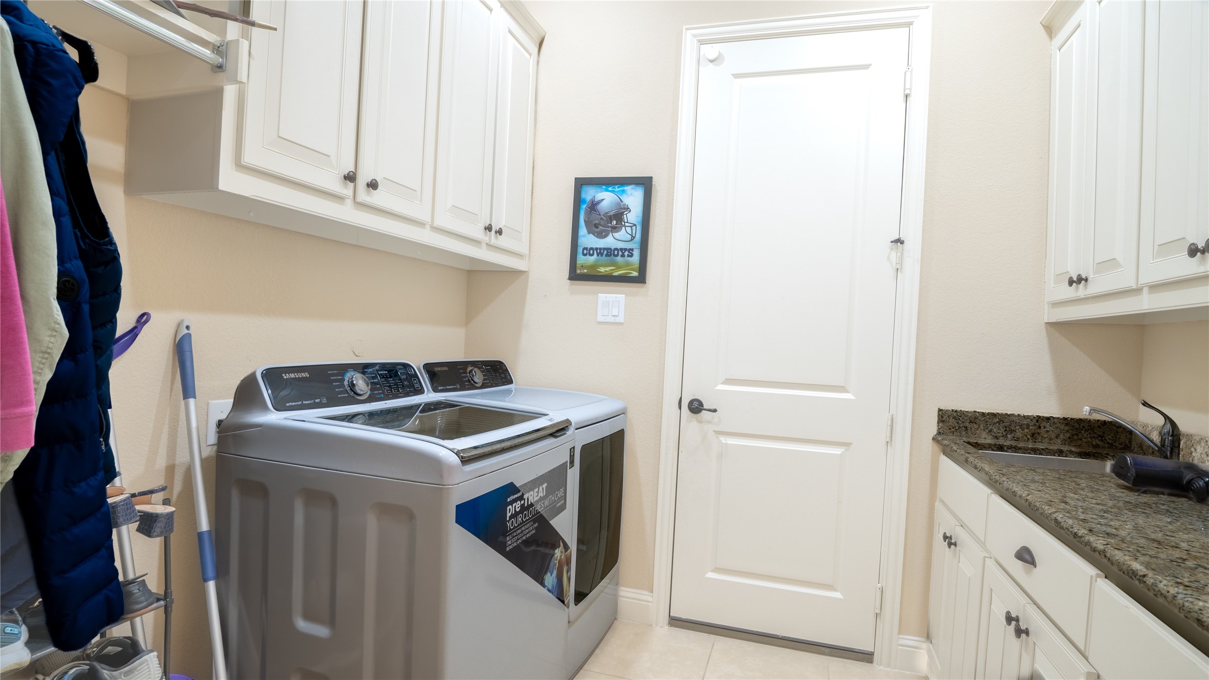 4017 Jasmine Fox Lane Arlington TX 76005