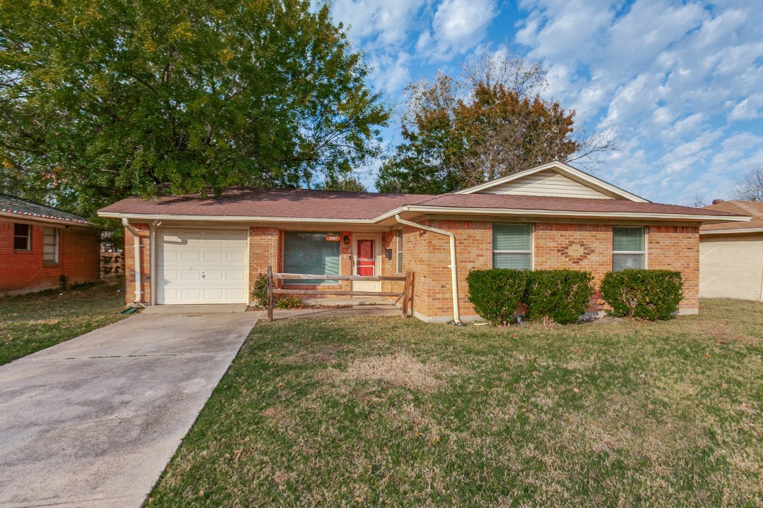 2607 Jonesboro Avenue Dallas TX 75228
