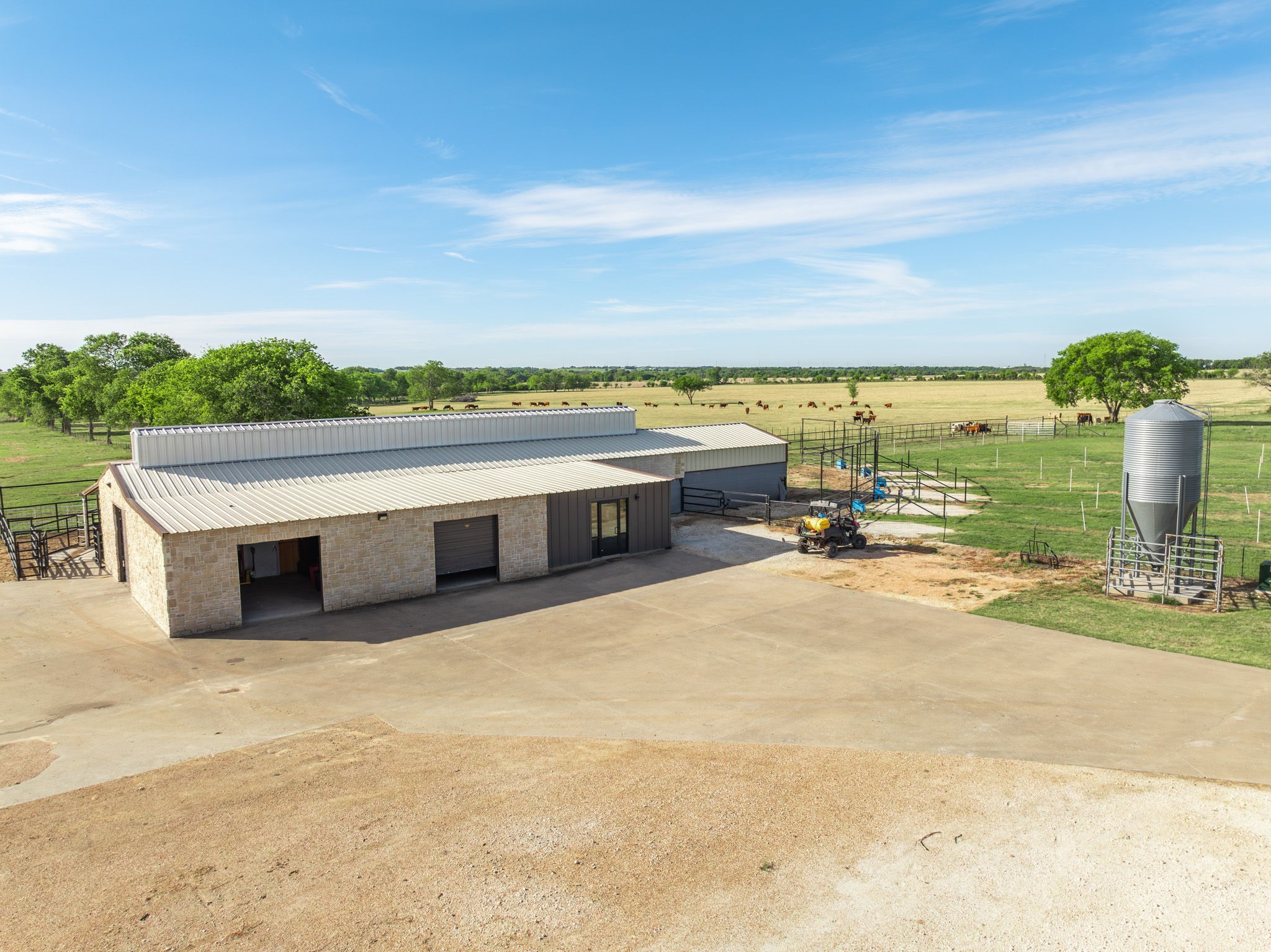 887 Hcr 3110 N Abbott TX 76621
