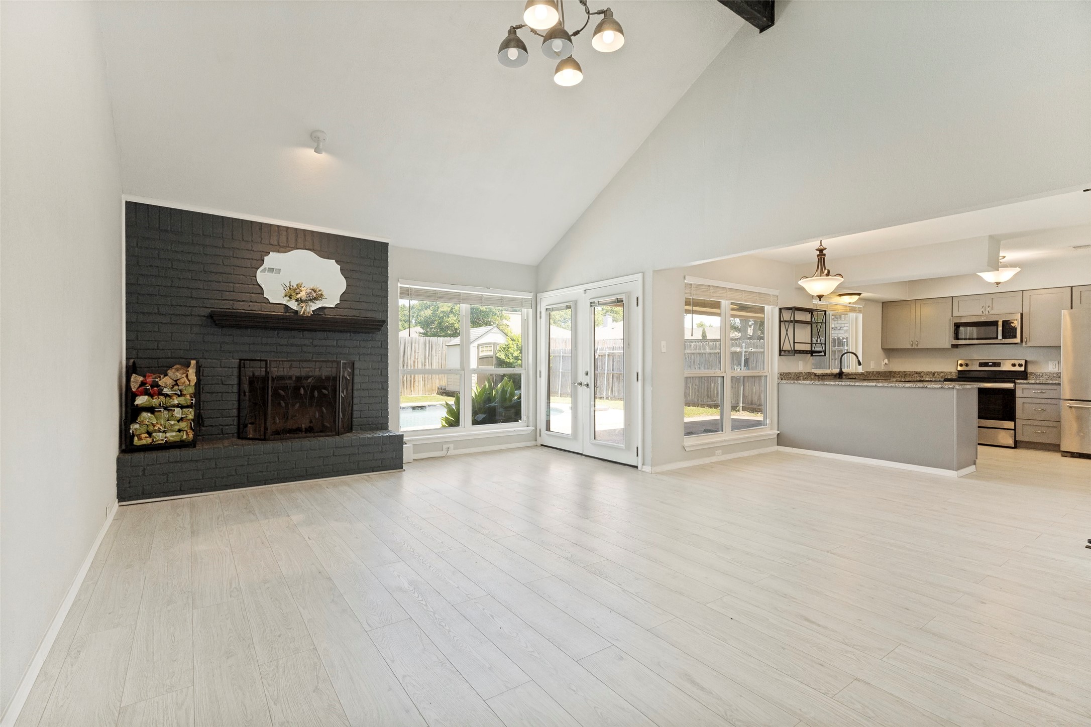 6625 Moss Lane Watauga TX 76148