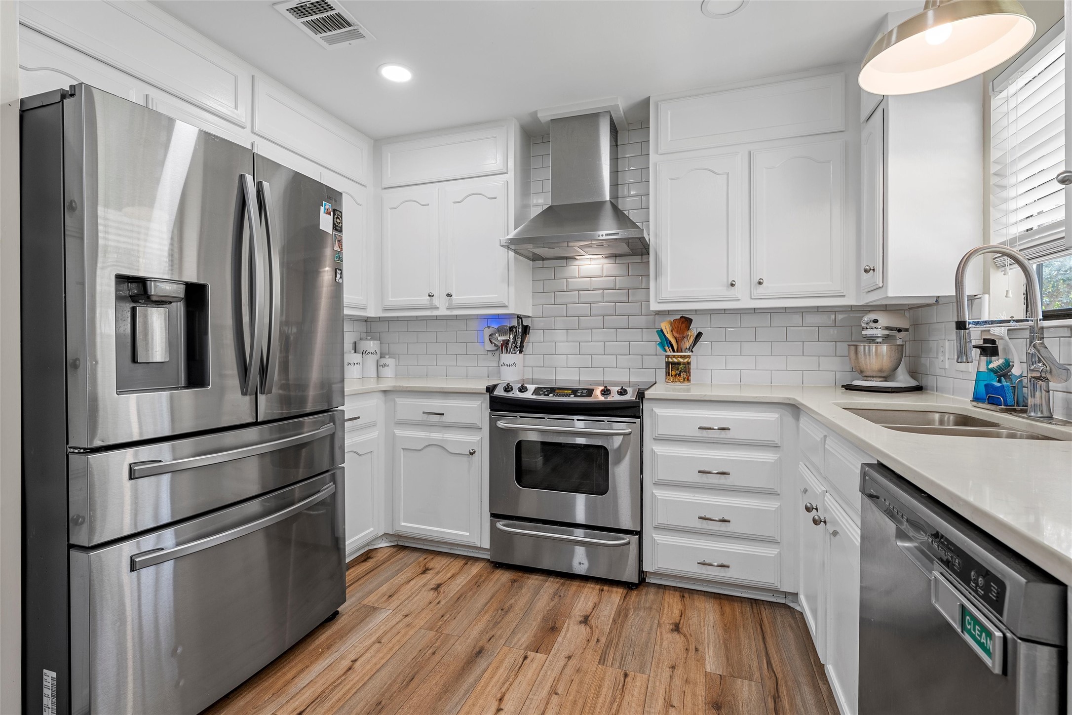 923 Vail Highlands Hewitt TX 76643