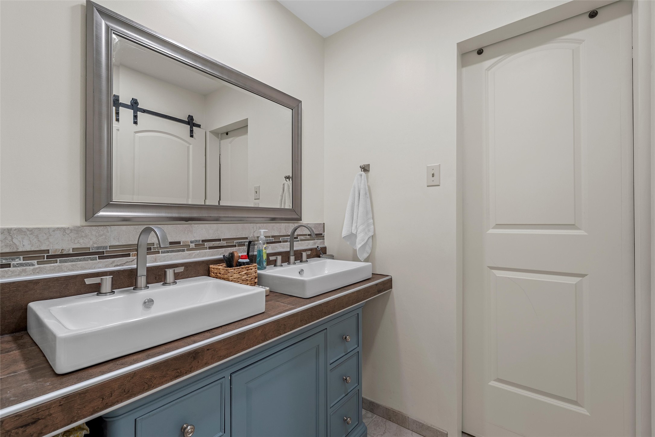923 Vail Highlands Hewitt TX 76643