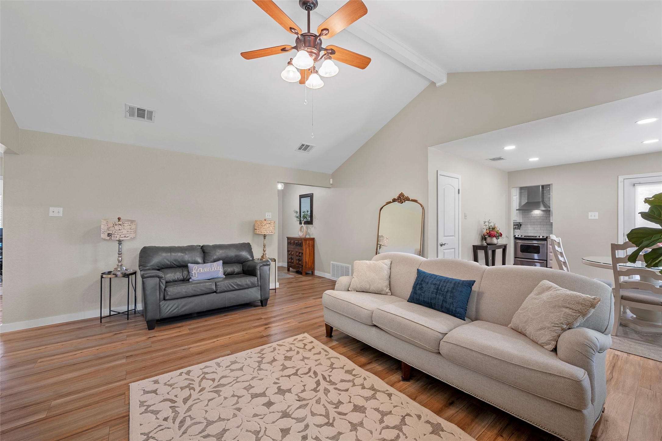923 Vail Highlands Hewitt TX 76643