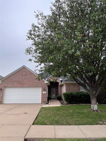 731 Crownpoint Court Arlington TX 76002