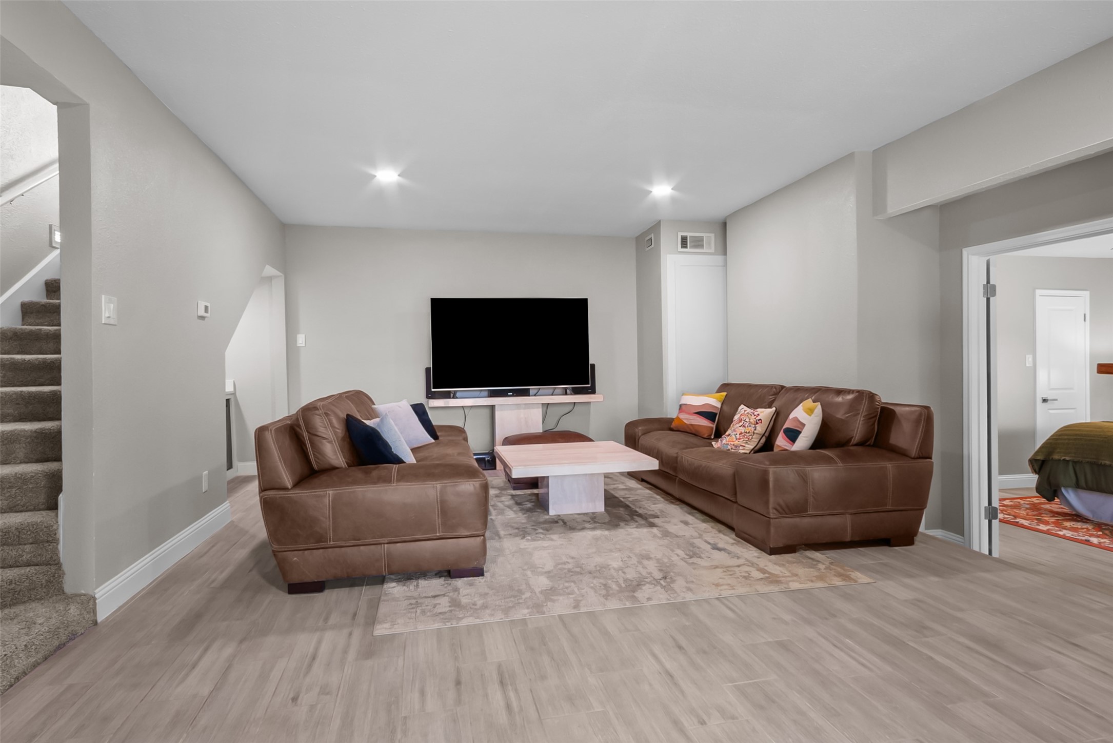 16 Bounty Road W Benbrook TX 76132