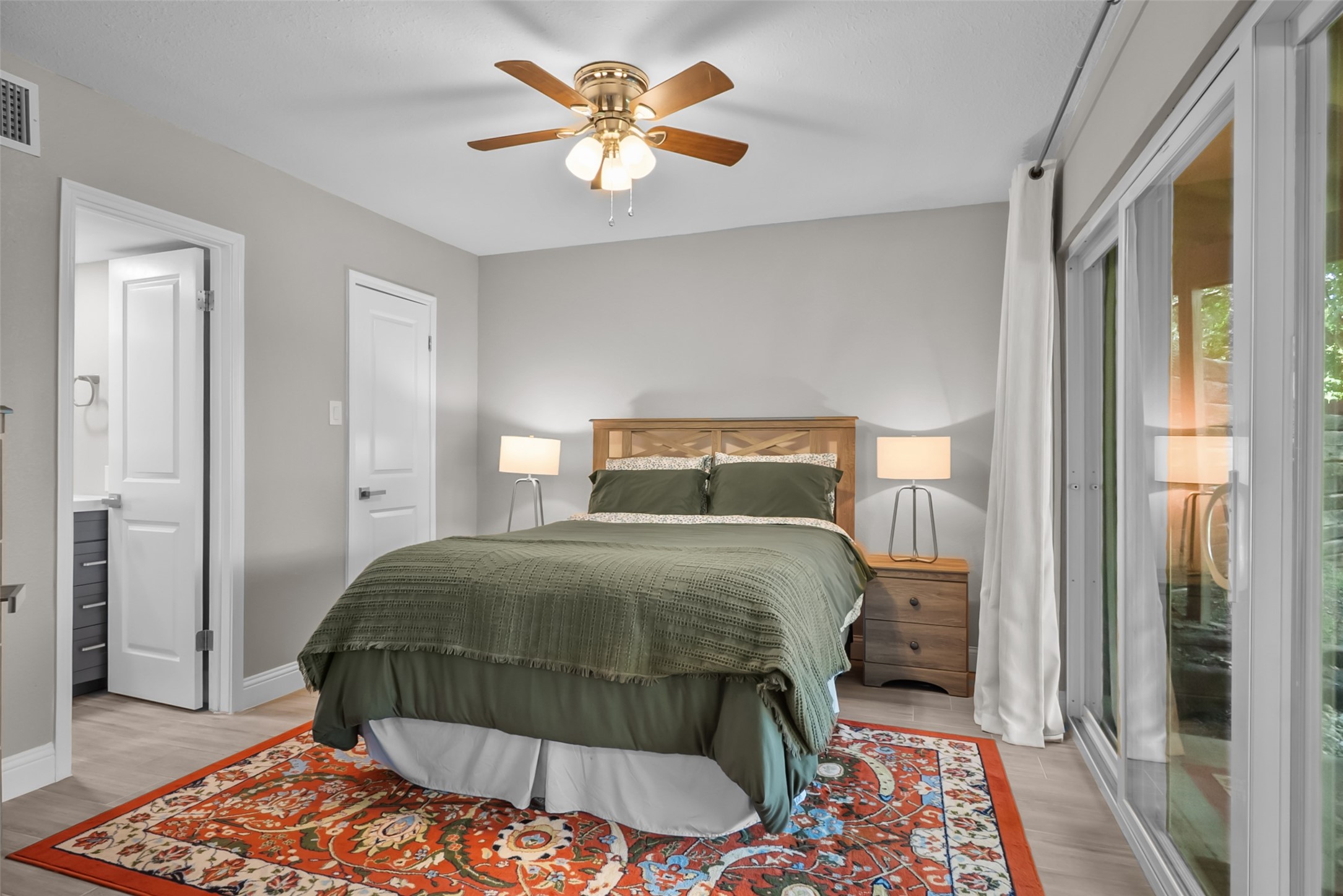 16 Bounty Road W Benbrook TX 76132