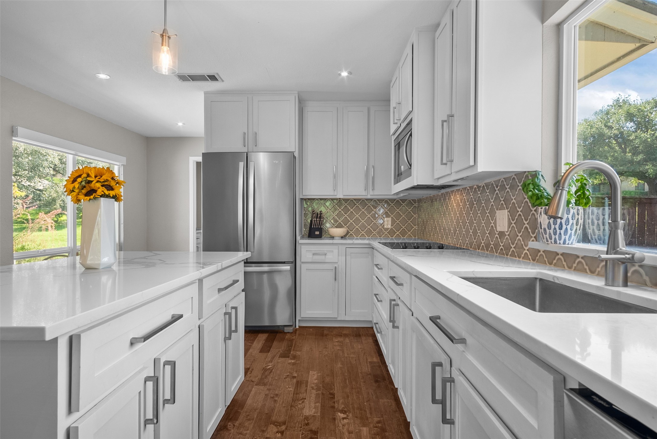 16 Bounty Road W Benbrook TX 76132